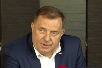 Dodik: Pusta Srpska ognjišta živjeće dok žive u našem pamćenju, zaborav ne smije biti izgovor
