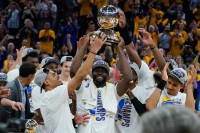 Golden Stejt nadigrao Dalas za veliko NBA finale