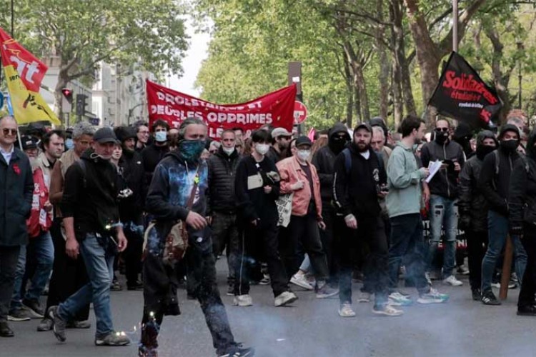Маршеви, протести и хапшења