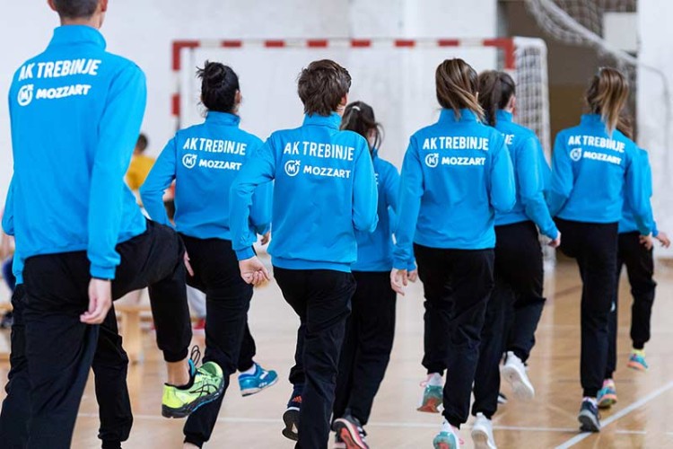 Mozzart podržao atletičare iz Trebinja