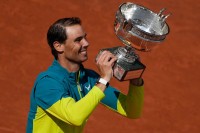 Nadalov ljekar se nada da će se Rafa oporaviti do Vimbldona