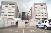Potukli se u crkvenom dvorištu, pa završili u UKC-u