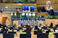 Novaković Bursać: Pokušavaju da nam nametnu stavove, ali moramo istrajati na neutralnosti