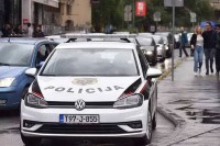 Automobil udario muškarca koji je stajao na stanici