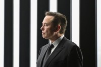 Маск се први пут обратио запосленицима Твитера: Трошкови су нам већи од прихода