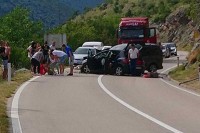 Šestoro povrijeđenih u teškom udesu kod Trebinja, među njima i trudnica