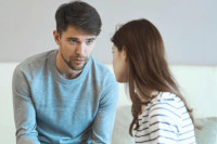 Šest znakova da partner nije iskren prema vama