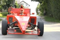 Dobojlija od dijelova sa otpada napravio repliku Formule 1