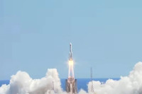 Ostaci ogromne kineske rakete će pasti na Zemlju naredne sedmice