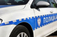 Dva vozača povrijeđena pri slijetanju automobila sa puta
