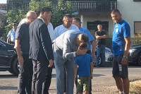 Dodik sa mještanima na obilježavanju 65 godina FK "Zadrugar"