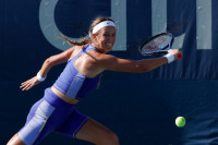 Azarenka ne igra u Torontu