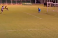 Nestalo struje na stadionu u trenutku kada su gosti trebali postići pogodak VIDEO