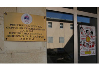 Dervenćanin obljubio maloljetnicu pa prijetio njoj i sestri
