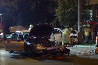 Sarajevo: Teško povrijeđen muškarac u sinoćnjem udesu u Hrasnom, vatrogasci ga izvukli iz vozila