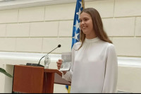 Lani Pudar zvanično uručen diplomatski pasoš Bosne i Hercegovine