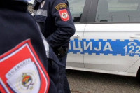 Maloljetnik teško povrijeđen, napalo ga pet lica