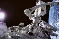 Kineski astronauti u svemirskoj šetnji
