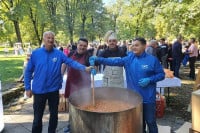 Ujedinjena Srpska: Druženje sa građanima uz vojnički pasulj
