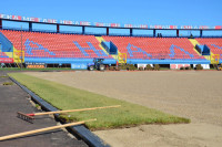 Počelo postavljanje trave na Gradskom stadionu u Banjaluci