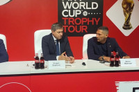 Stojković i Materaci predstavili FIFA trofej u Beogradu