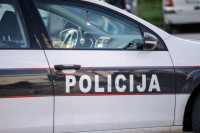 Povrijeđena dva vozača, jedan zadržan na liječenju
