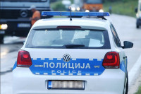 Dvojac opljačkao staricu prijeteći nožem