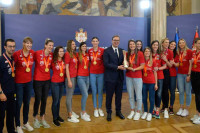 Vučić sa svjetskim šampionkama: Najbolji rezultat timskog sporta