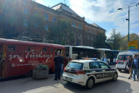 Četiri lica povrijeđena u sudaru autobusa i tramvaja