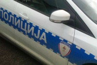 Nasilno ušli u lokal i odnijeli novac