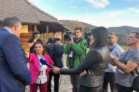 Dodik: U vrijeme kada Zapad zabranjuje rusku umjetnost - važno je biti na Mećavniku