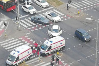 Четворо повријеђених у судару кола хитне помоћи и аутомобилa на Новом Београду