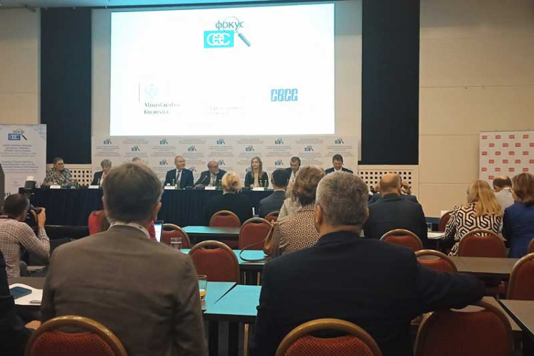 Самит у Бечићима: Прошла ера јефтиног новца и ниских каматних стопа