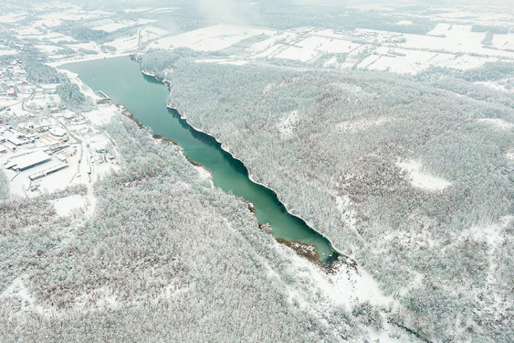 ŠUMARIČKO JEZERO