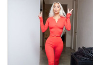 Kim Kardašijan sve mršavija: Ispod majice joj se nazirala rebra i tanak struk