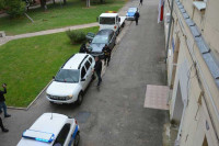 Objavljen snimak privođenja osumnjičenih za proizvodnju i promet droge (FOTO, VIDEO)