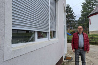 Ribničanin uhapšen jer je polupao vrata i prozore na kući načelnika opštine