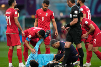 Zbog ovoga je prekinut meč Engleska-Iran: Žestok sudar, potres mozga i hitna izmjena FOTO