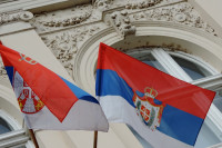 Gujon dijeli Srpske zastave Banjalučanima za utakmicu Srbija-Brazil