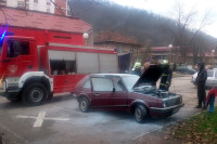 Milići: Zapalio se automobil na parkingu