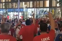 Navijači Srbije napravili šou u Kataru: "Dajte Brazil da se igramo!" VIDEO