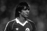 Preminuo legendarni portugalski fudbaler, dvostruki osvajač "Zlatne kopačke"