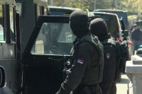 Ухапшена криминална група која се сумњичи за илегално превожење миграната преко границе