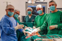 Vjerovali ili ne - čitav hirurški tim rođen u Drvaru