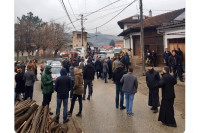 Напета ситуација у Великој Хочи због запљене вина српској породици