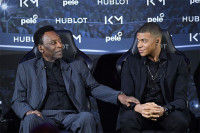Pele se javio Mbapeu