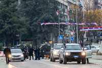 Мирна ноћ у Косовској Митровици, возила Еулекса патролирају
