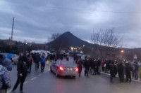 Чуле се рафална паљба и детонација, школе на сjеверу KиМ неће радити