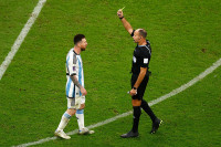 Glavni arbitar utakmice između Argentine i Holandije udaljen sa Svjetskog prvenstva