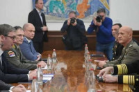 Вучић адмиралу Манчу: Молим да НАТО заштити наш народ на КиМ